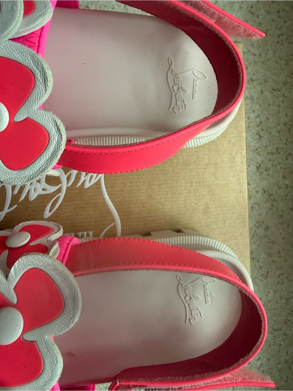 Christian Louboutin Pink & Cream Floral Girls' Sling Sandals - Picture 2 of 8